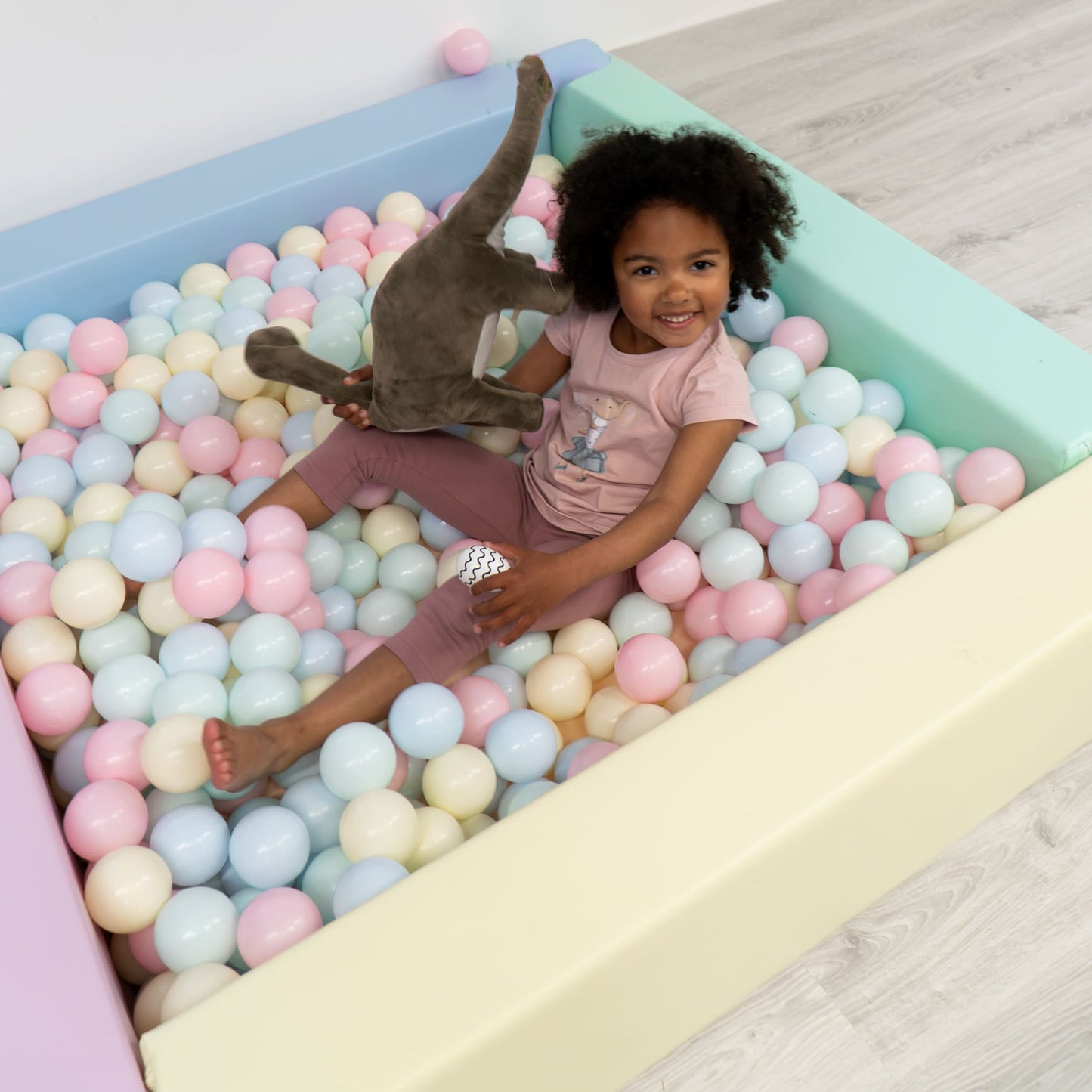 Yumuşak Top Havuzu - Ball Play Heaven